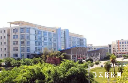 四川科慧技工學校能不能玩手機