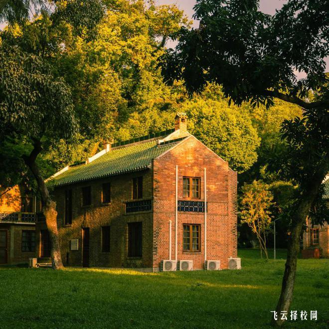 南充衛(wèi)校每年招生人數(shù)多少