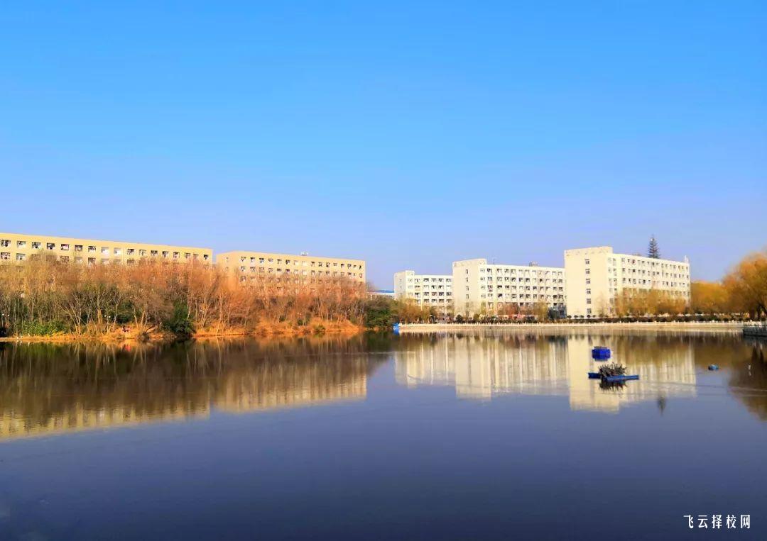 眉山華西航空旅游學校在哪里