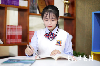 樂山哪個職業學校好