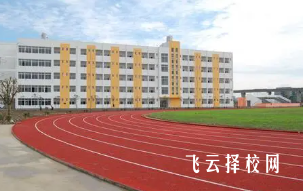 讀四川廣漢二職高要考試嗎