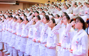 都江堰有3+2衛校大專嗎