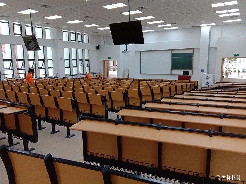 樂山藍天單招培訓機構地址