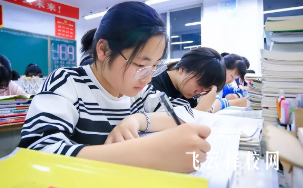 學籍在高二可以提前參加單招嗎