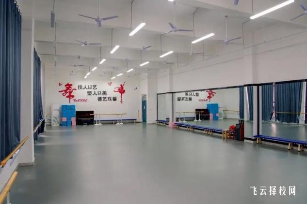 威遠縣職業(yè)技術(shù)學校2025年招生簡章