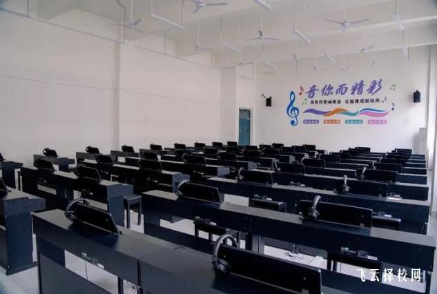 雅安航空工業聯合技工學校2025年招生簡章