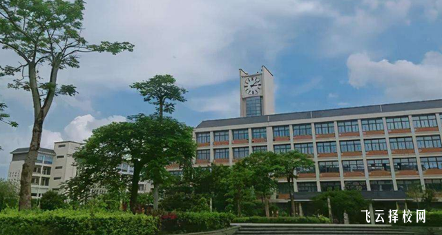 四川省商貿學校2025年招生簡章