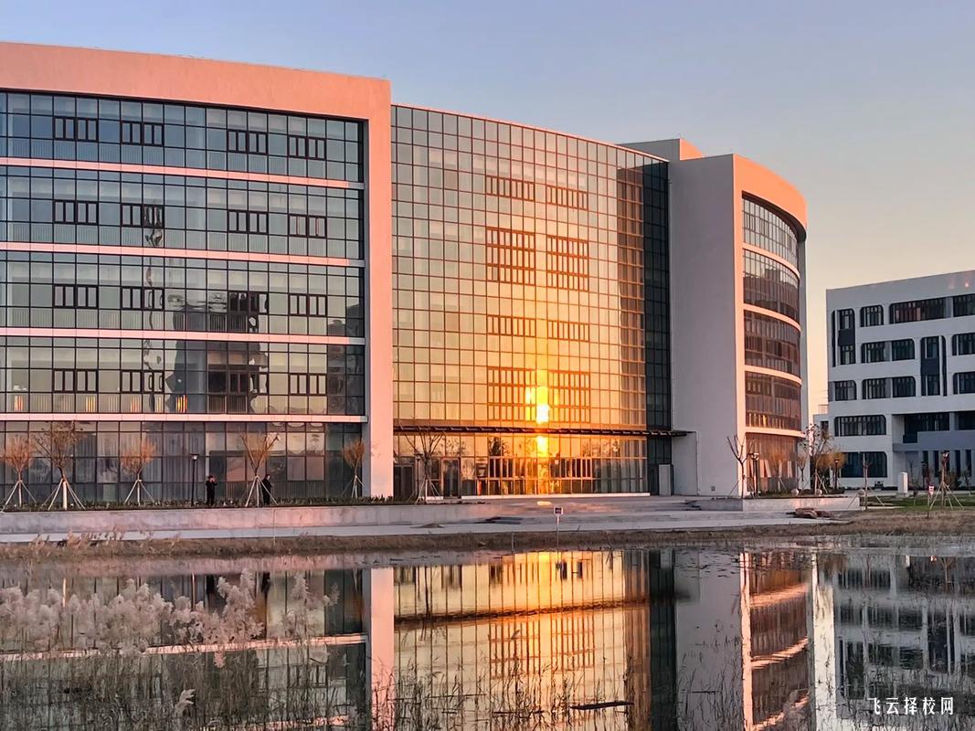 崇州市職業(yè)中專學(xué)校2025年招生簡章