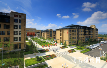 如何選擇適合的中專職高學校