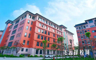 四川大學(xué)附設(shè)華西衛(wèi)生學(xué)校護(hù)理專(zhuān)業(yè)的就業(yè)前景及發(fā)展