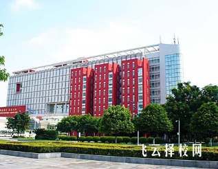 四川音樂(lè)學(xué)院附屬中等藝術(shù)學(xué)校音樂(lè)專(zhuān)業(yè)特色與優(yōu)勢(shì)