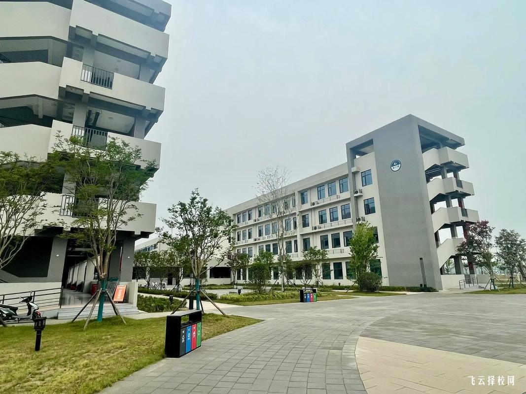 都江堰職中春季招生簡章重點(diǎn)解讀