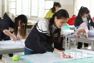 選擇中職不等于人生失敗的認知重建