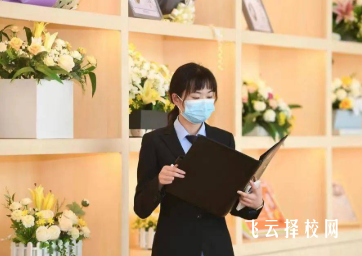 職校老師偷偷推薦的3個冷門但好就業的專業