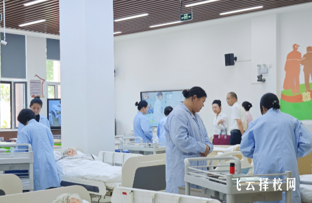 成都成醫(yī)一附院護(hù)士學(xué)校實(shí)訓(xùn)條件如何？