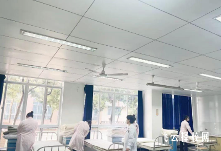 成都成醫(yī)一附院護士學校學費標準及助學政策