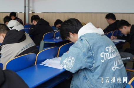 單招機構費用差異原因是什么？